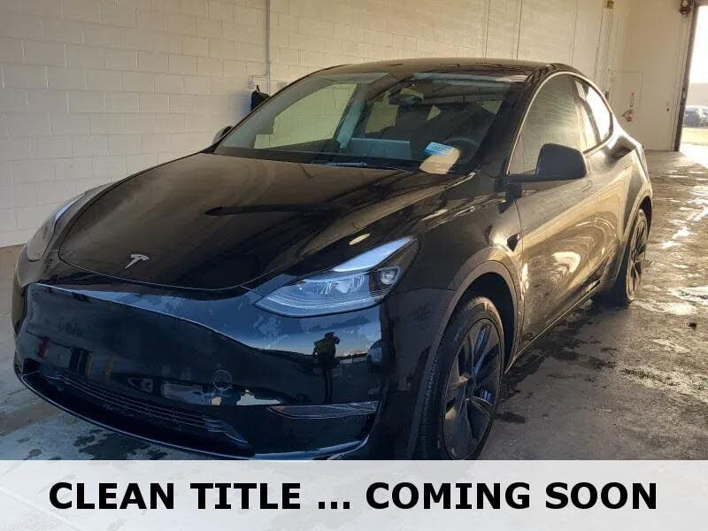 2025 TESLA Model Y