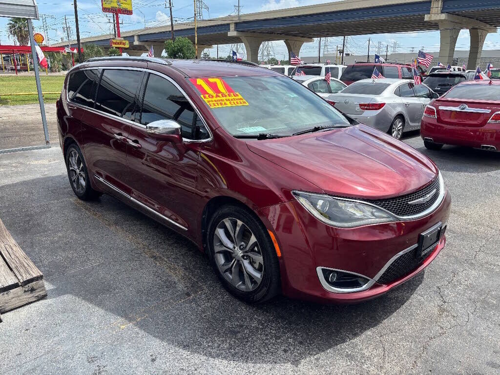 2017 CHRYSLER Pacifica