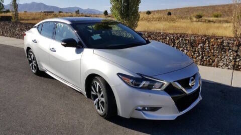 2017 NISSAN Maxima