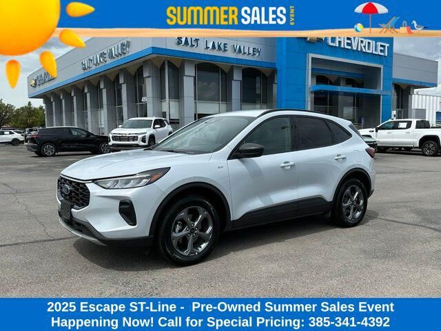 2025 FORD Escape