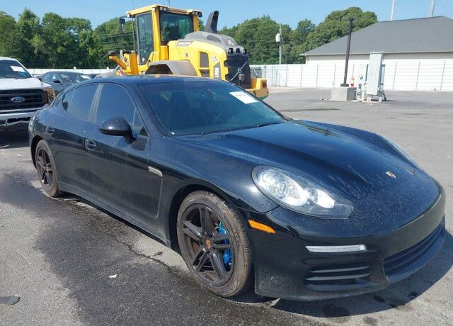 2015 PORSCHE Panamera