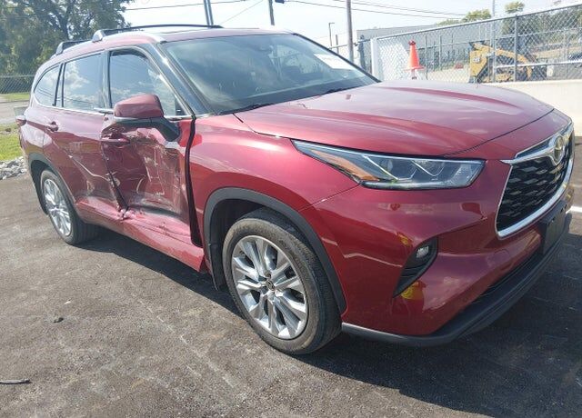 2022 TOYOTA Highlander