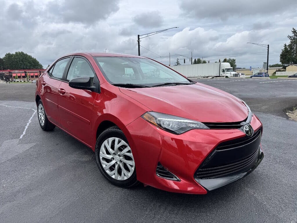 2018 TOYOTA Corolla