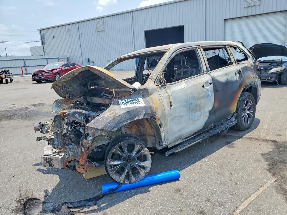 2018 TOYOTA Highlander