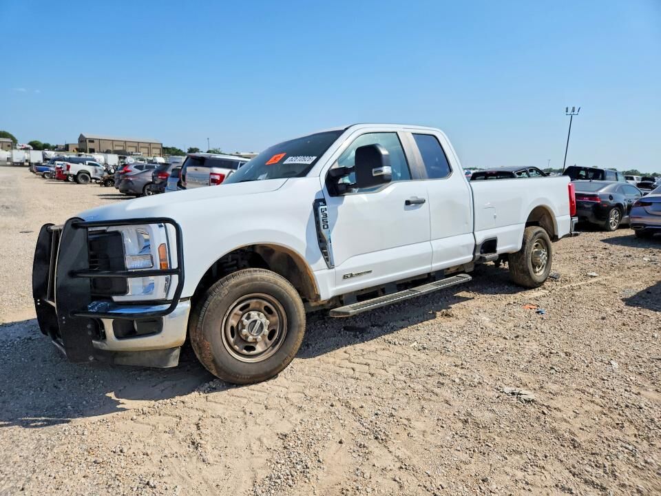 2024 FORD F-350