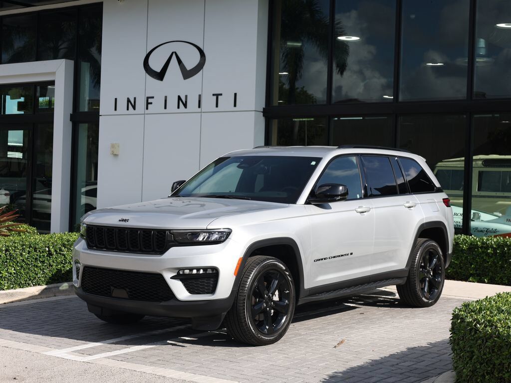 2025 JEEP Grand Cherokee