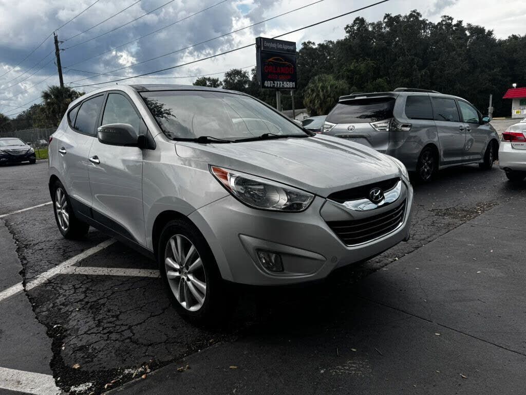 2012 HYUNDAI Tucson