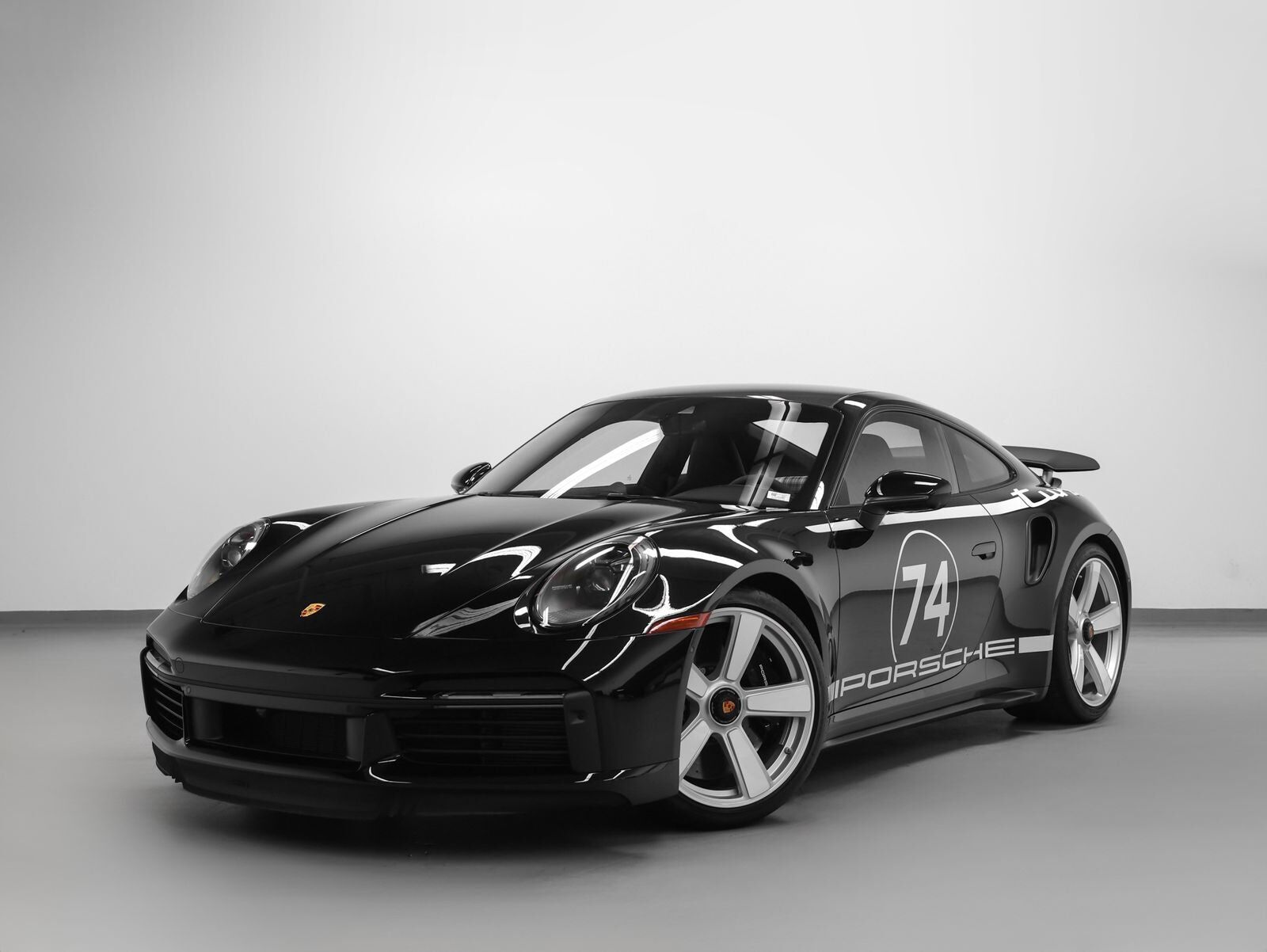 2025 PORSCHE 911