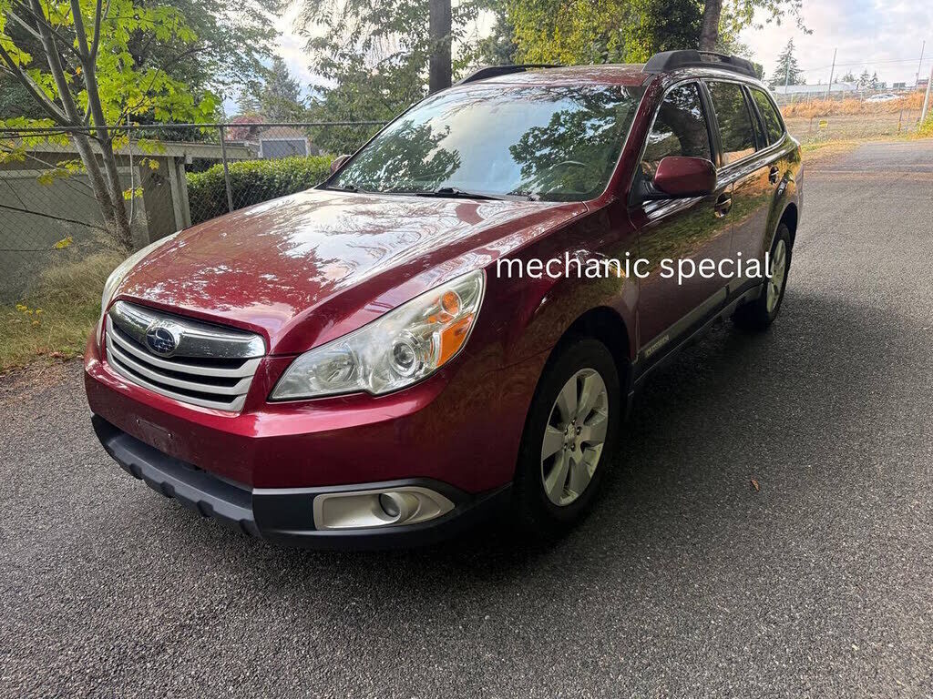 2011 SUBARU Outback
