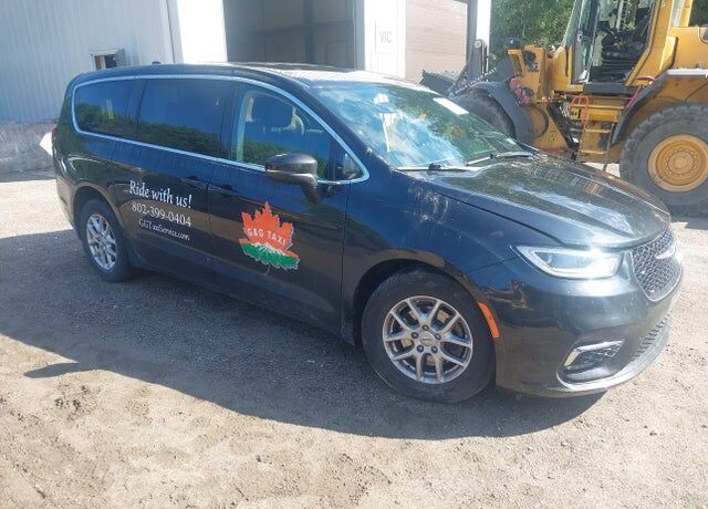 2023 CHRYSLER Pacifica