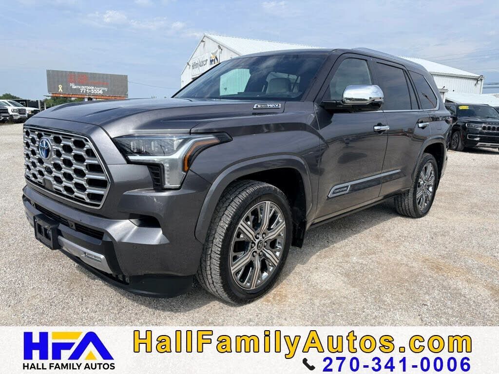 2024 TOYOTA Sequoia
