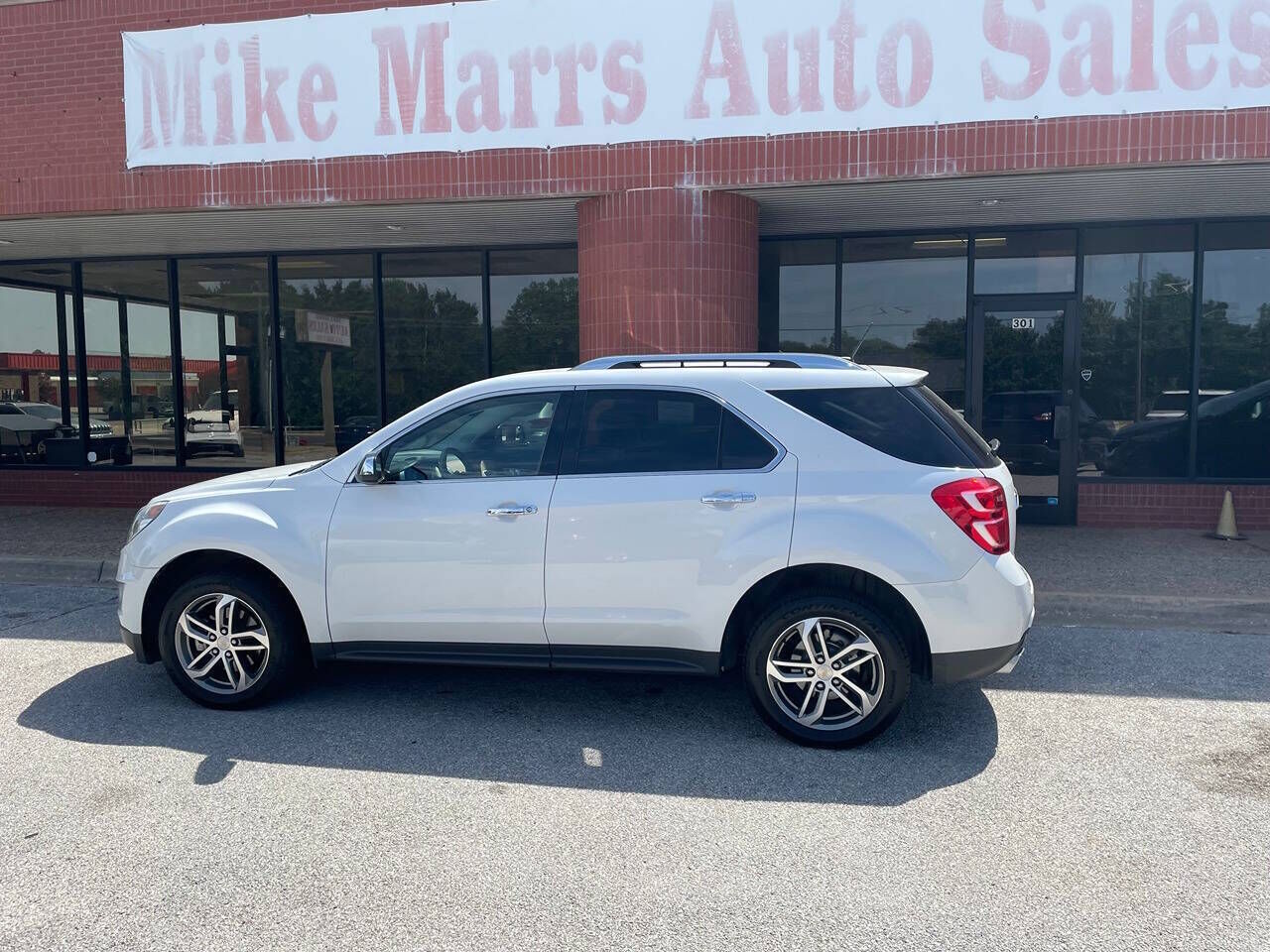 2017 CHEVROLET Equinox
