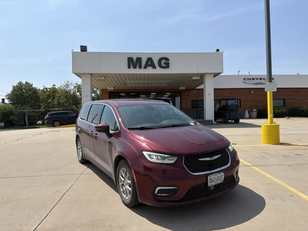 2023 CHRYSLER Pacifica