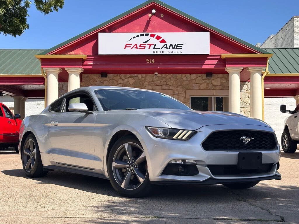 2015 FORD Mustang