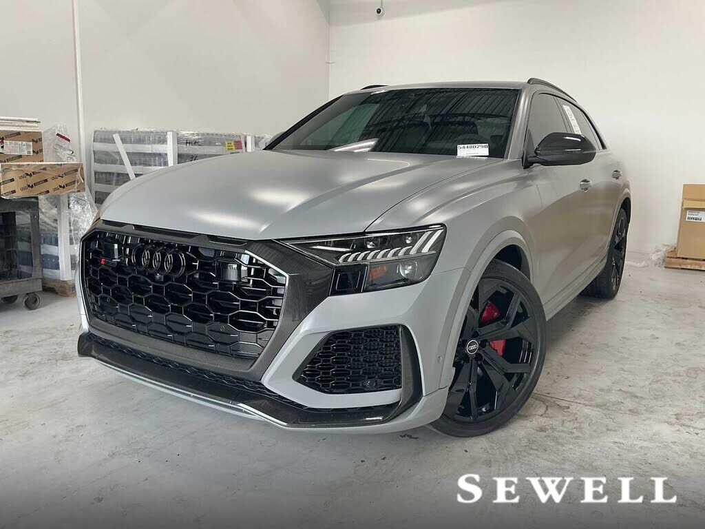 2023 AUDI RS Q8