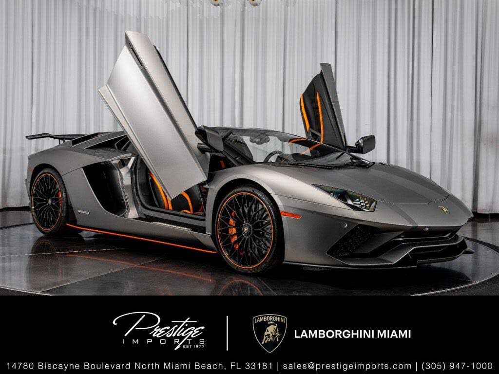 2019 LAMBORGHINI Aventador