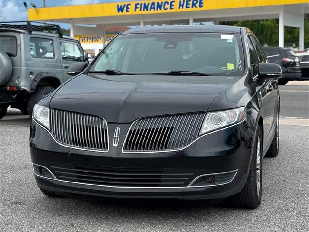 2016 LINCOLN MKT