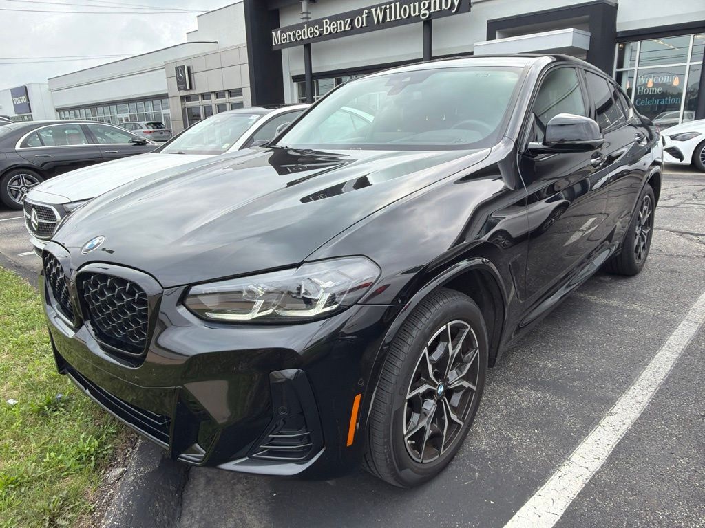 2023 BMW X4