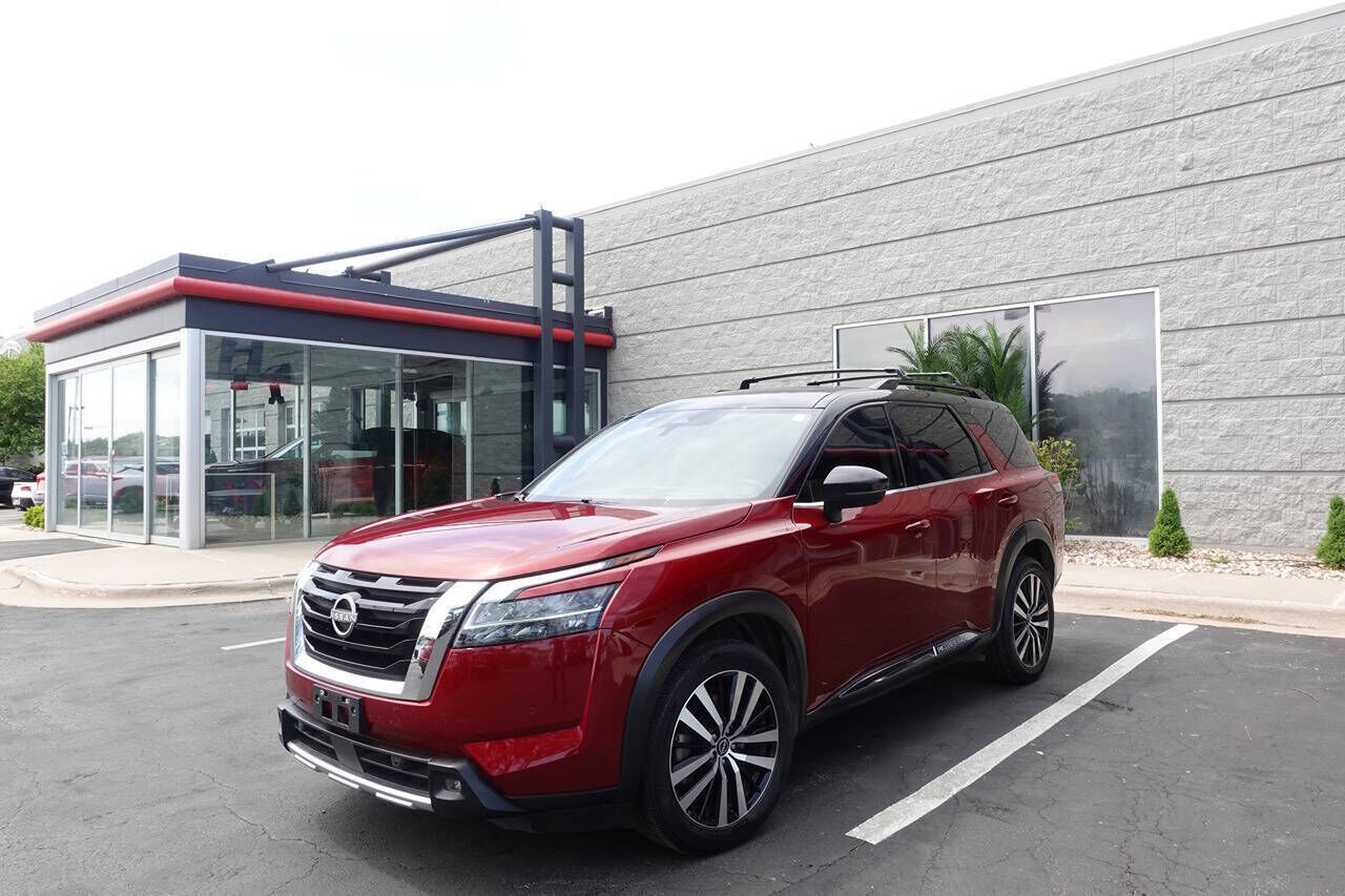 2023 NISSAN Pathfinder