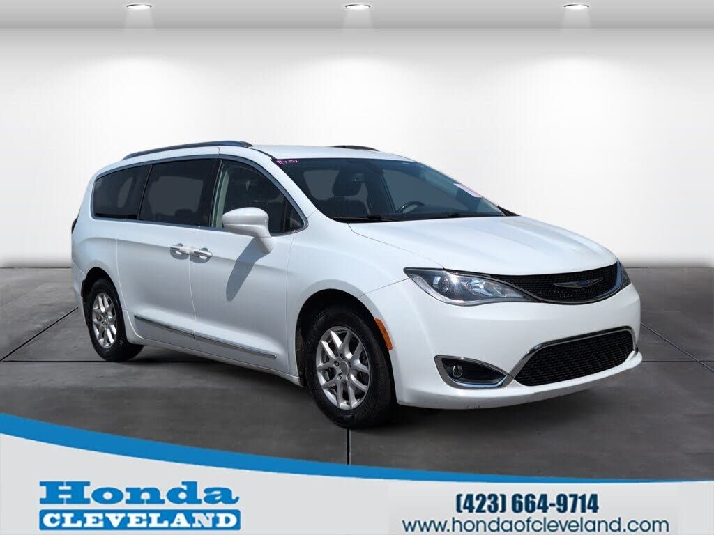 2020 CHRYSLER Pacifica