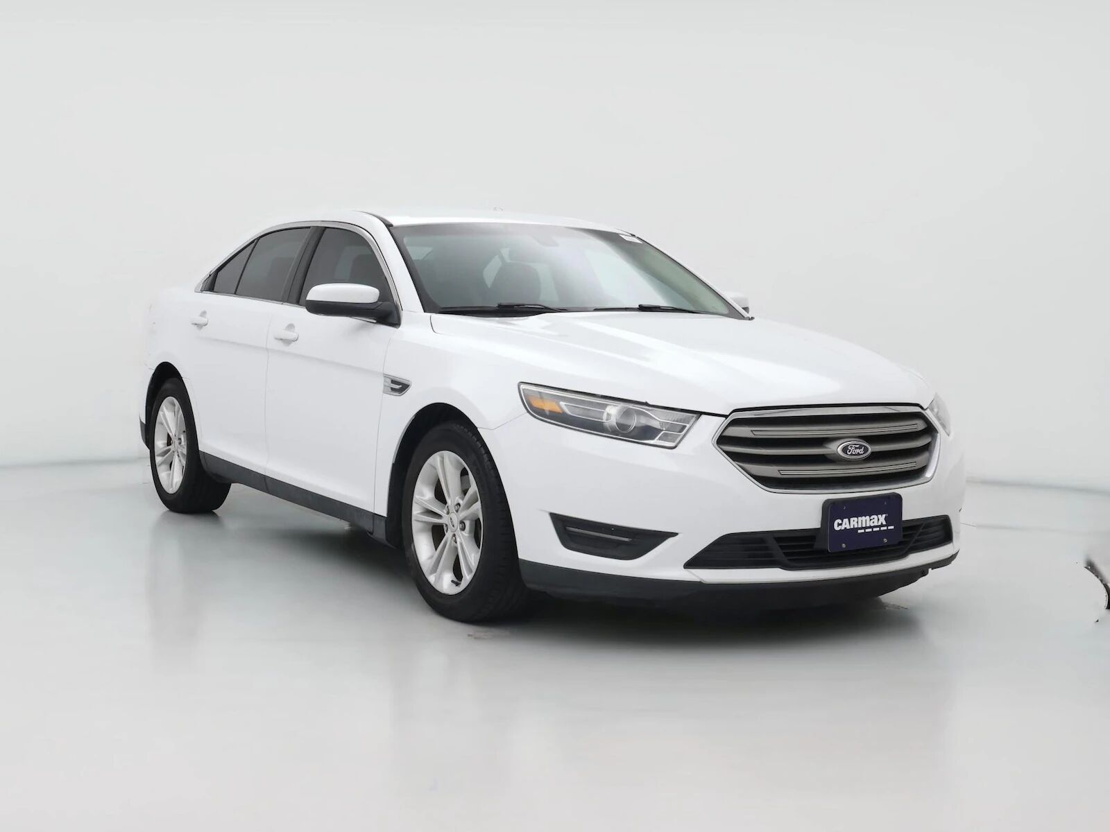 2015 FORD Taurus