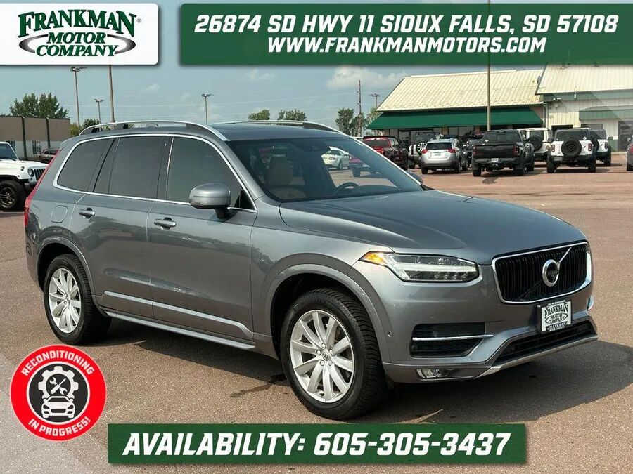 2017 VOLVO XC90