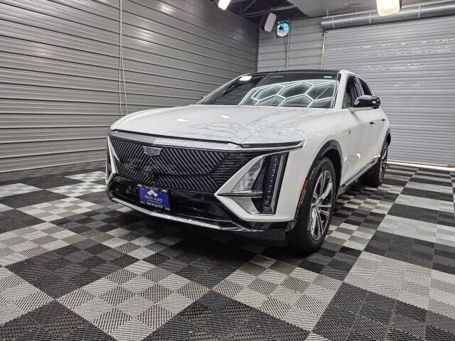 2024 CADILLAC Lyriq