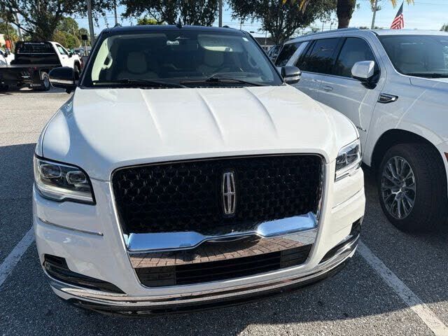 2024 LINCOLN Navigator