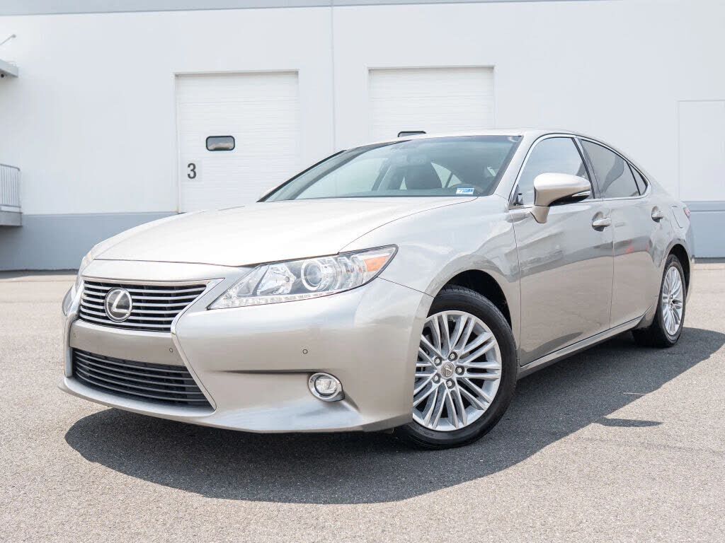 2015 LEXUS ES