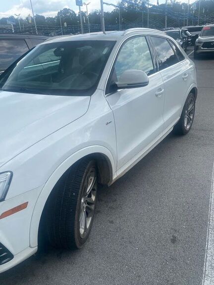 2016 AUDI Q3
