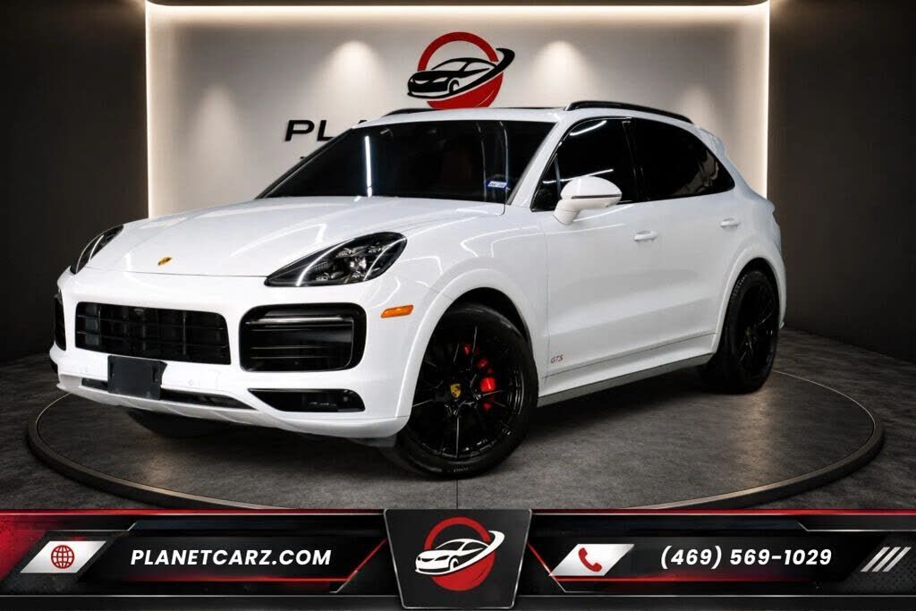 2021 PORSCHE Cayenne