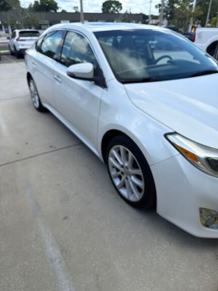 2013 TOYOTA Avalon