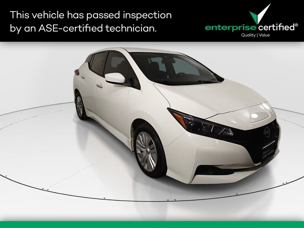 2025 NISSAN Leaf
