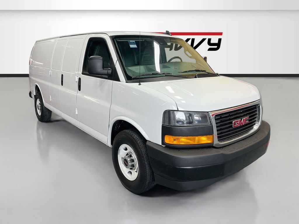 2025 GMC Savana