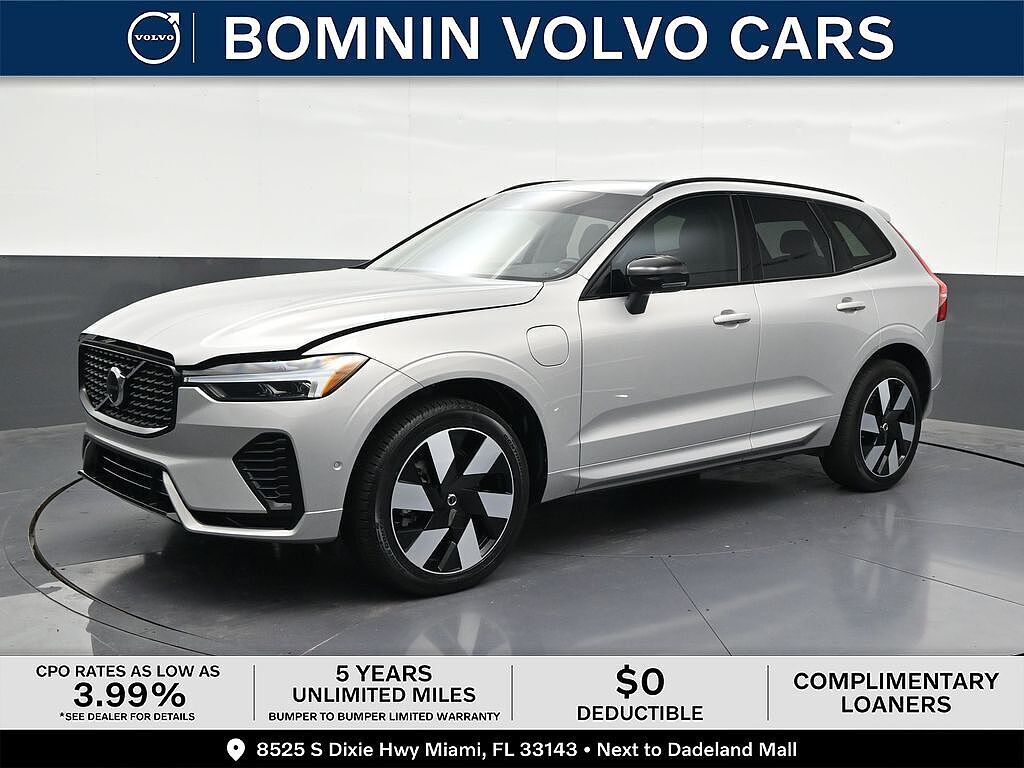 2025 VOLVO XC60
