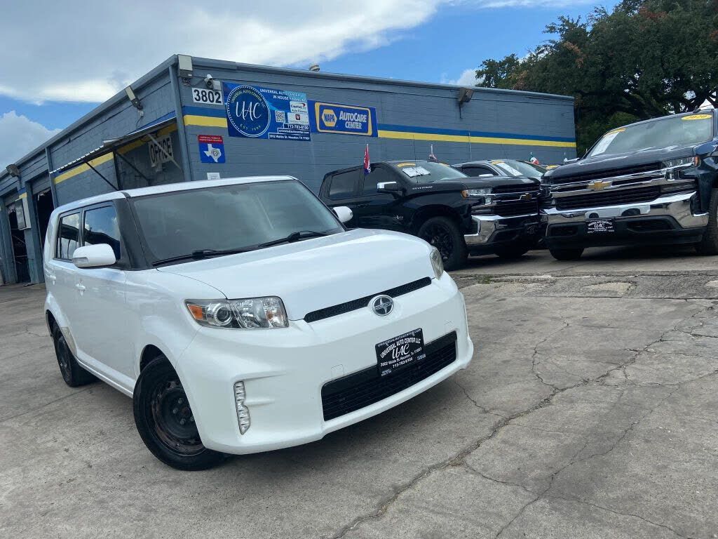 2015 TOYOTA SCION