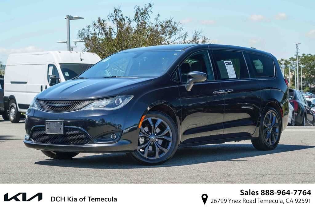 2019 CHRYSLER Pacifica