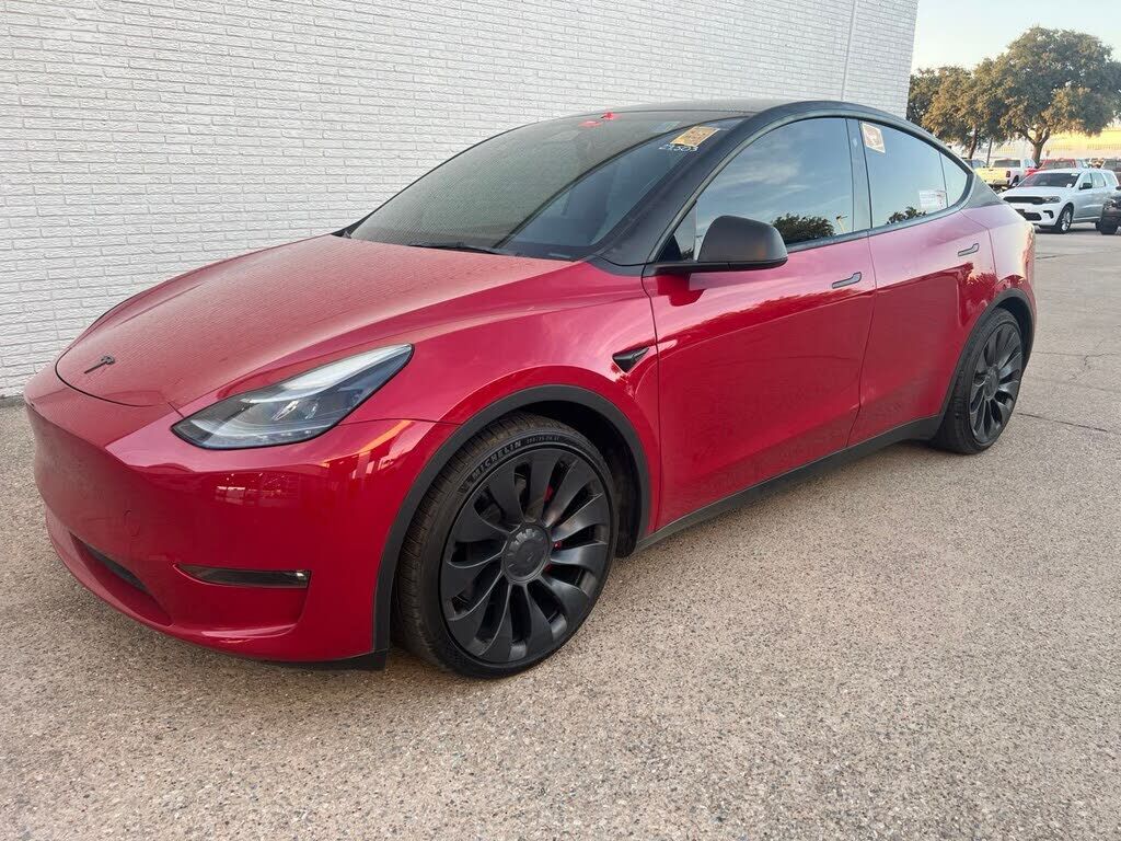 2023 TESLA Model Y