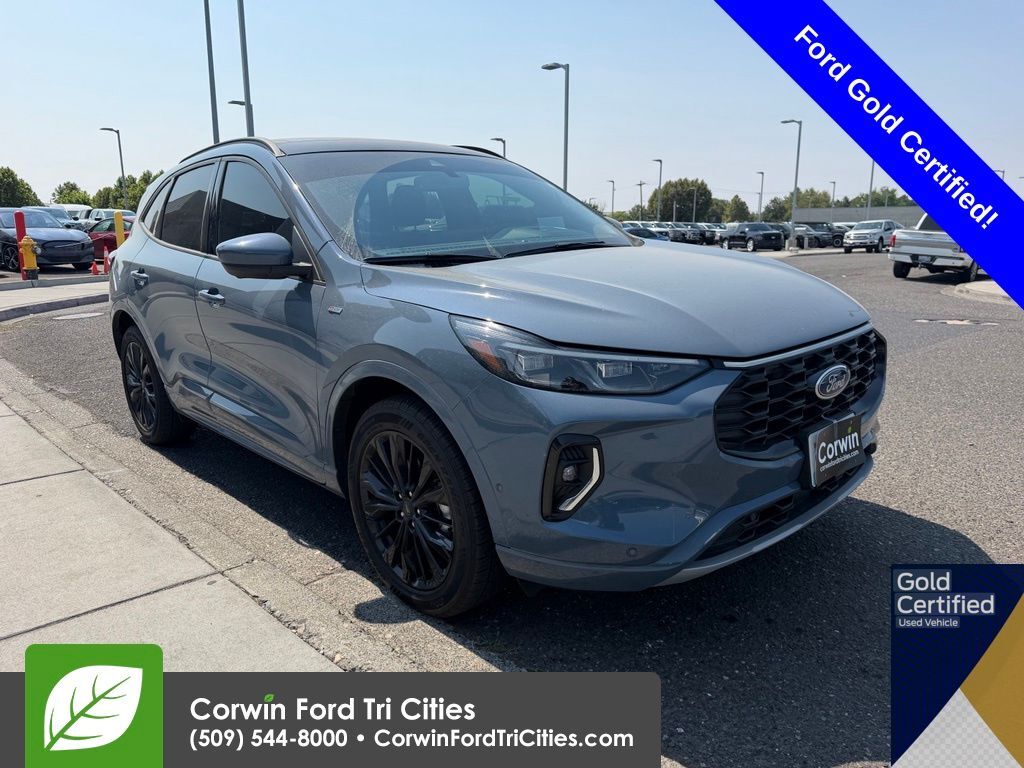2023 FORD Escape