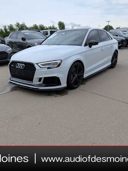 2018 AUDI RS3