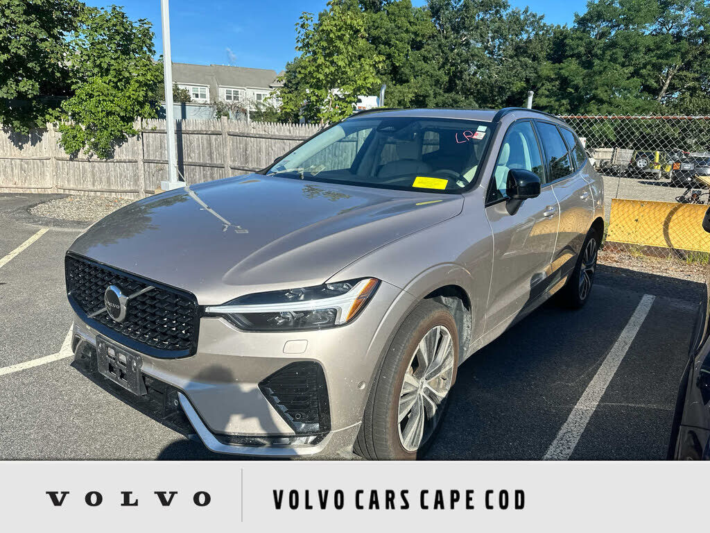 2024 VOLVO XC60