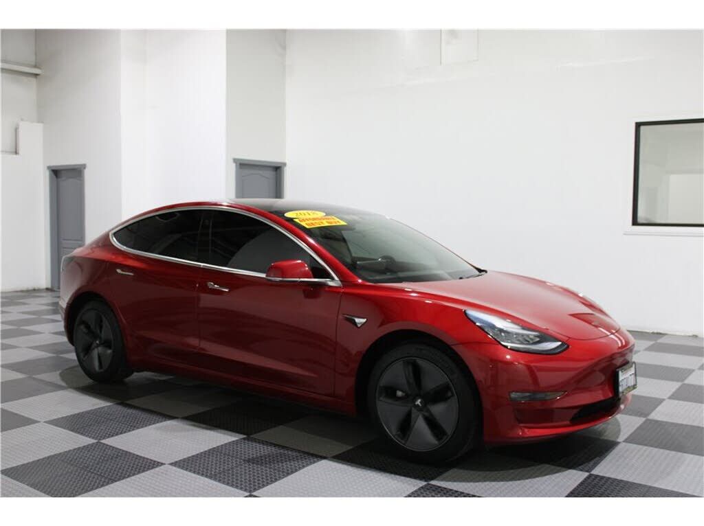 2018 TESLA Model 3