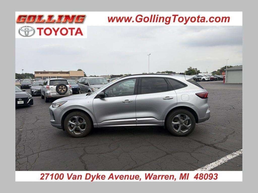 2024 FORD Escape