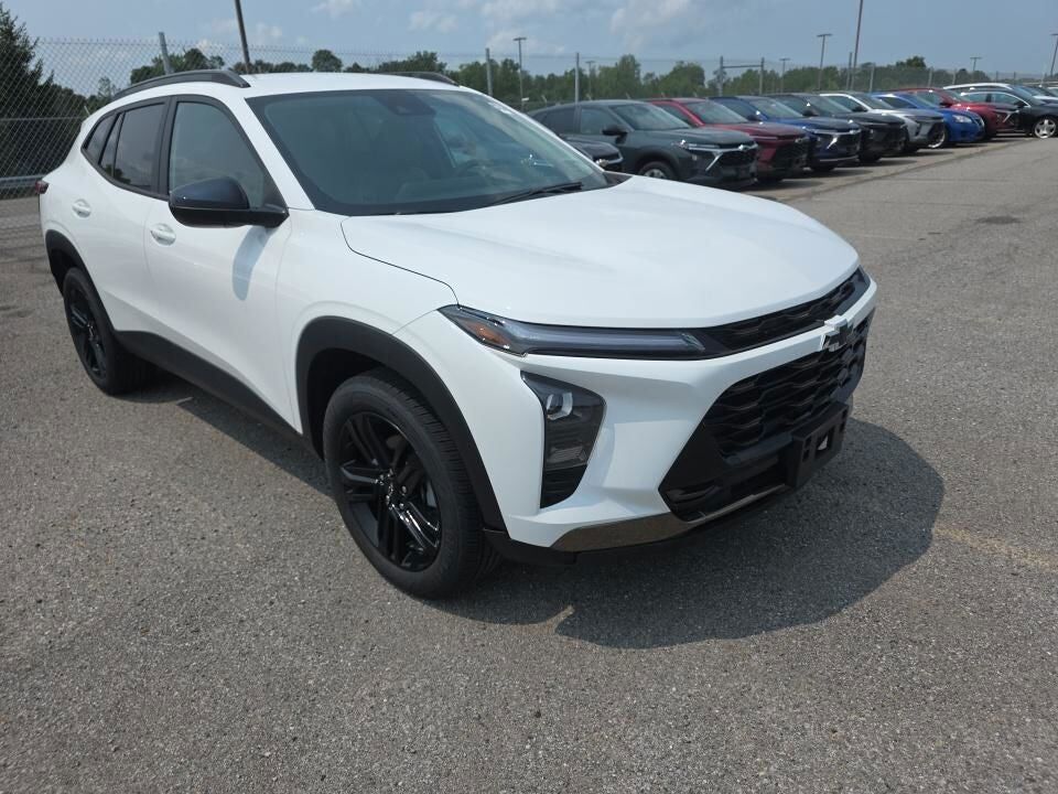 2024 CHEVROLET Trax