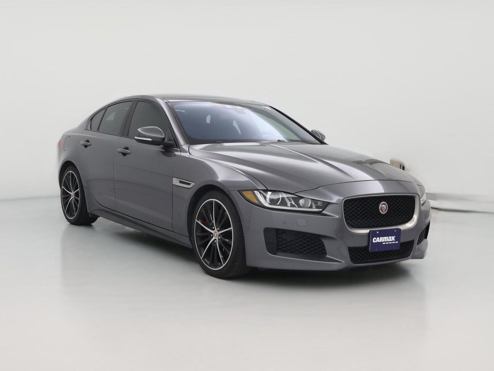 2018 JAGUAR XE