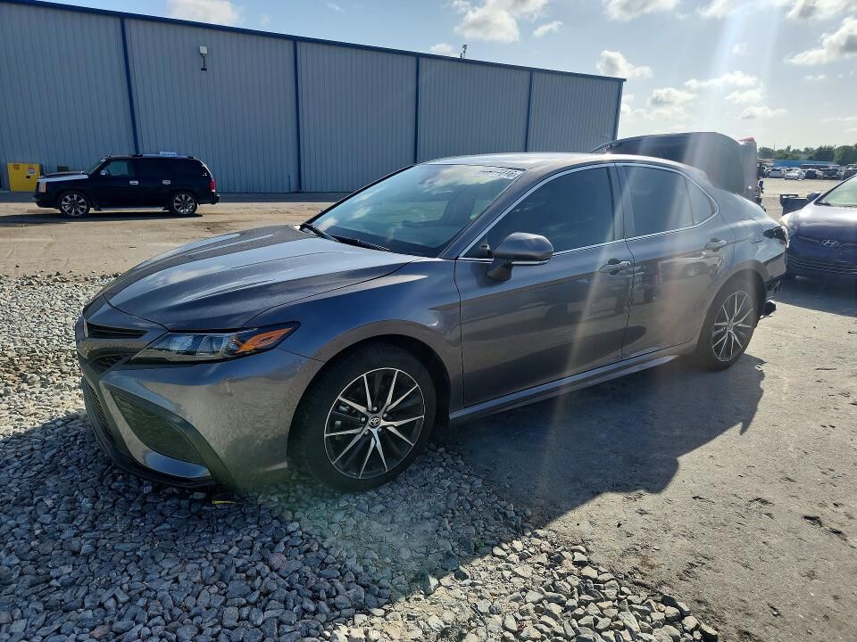 2024 TOYOTA Camry