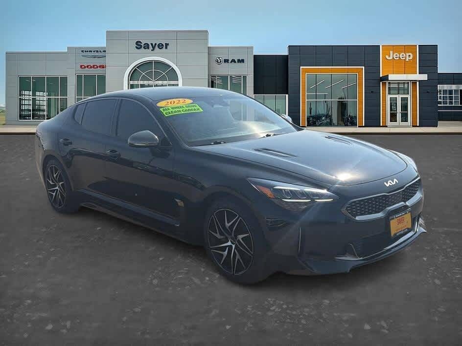 2022 KIA Stinger