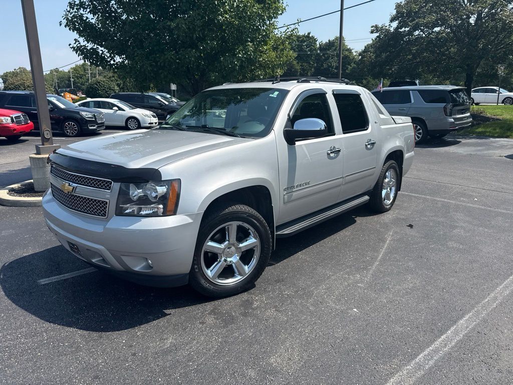 2011 CHEVROLET Avalanche