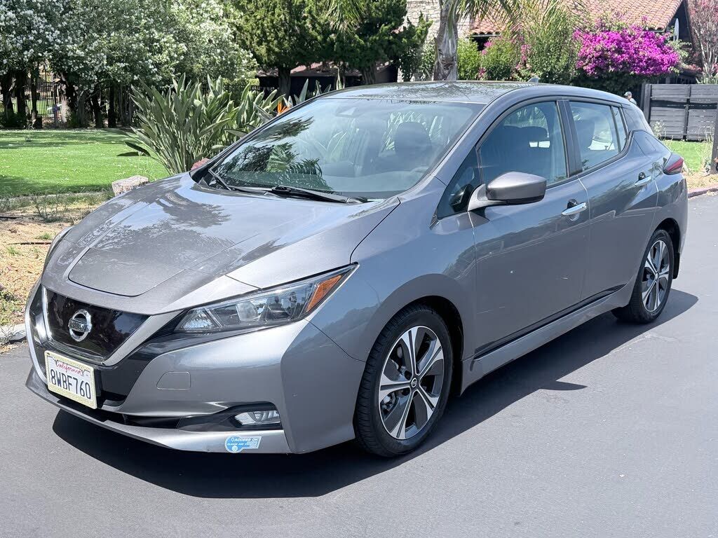 2021 NISSAN Leaf