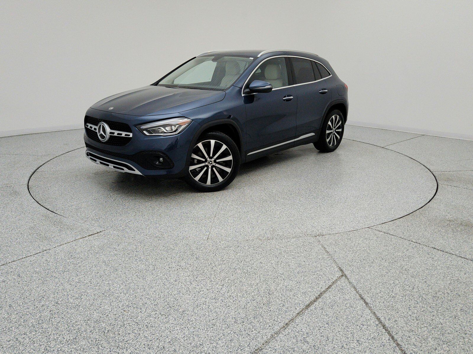 2023 MERCEDES-BENZ GLA-Class